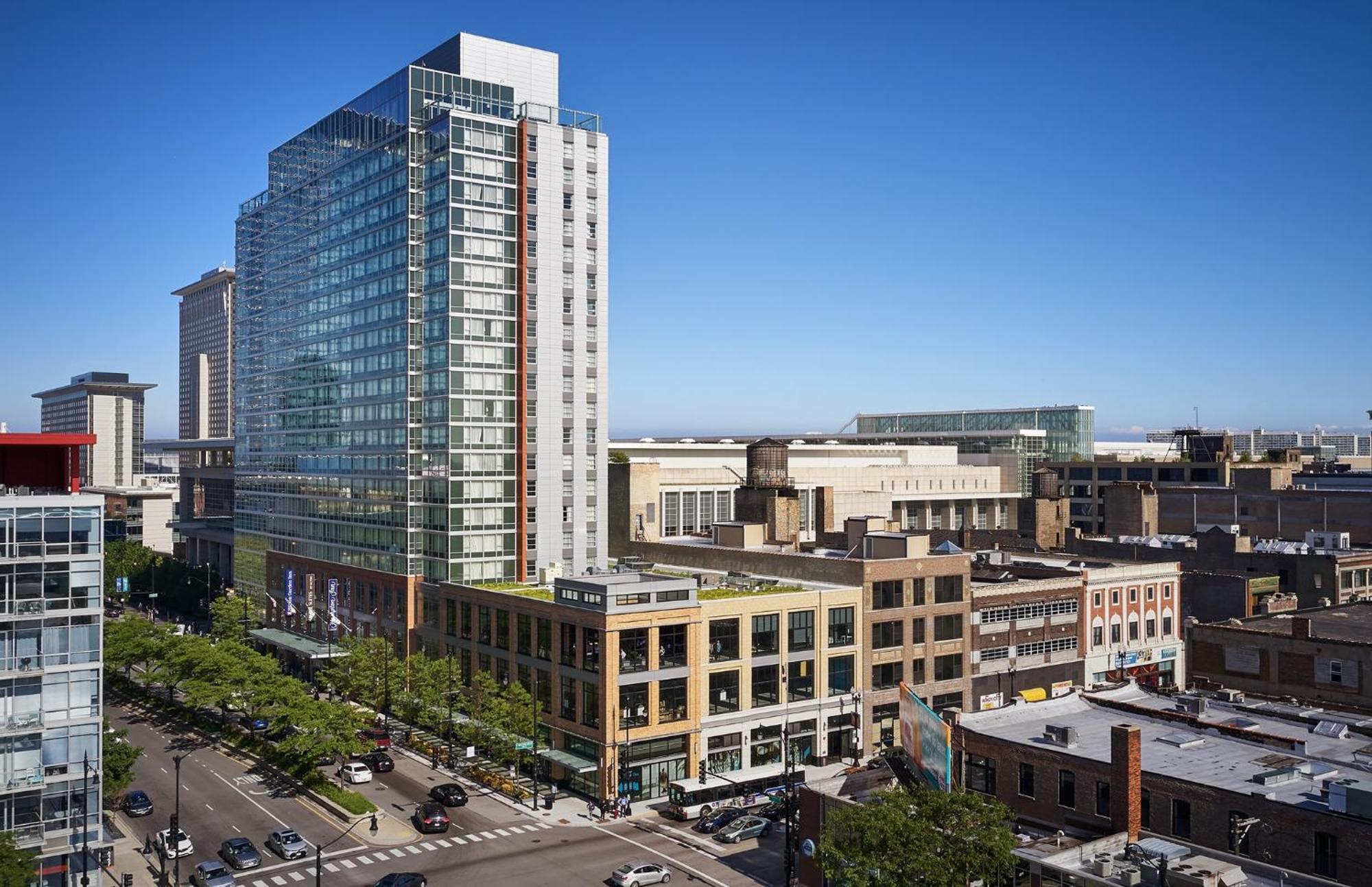 Home2 Suites By Hilton Chicago Mccormick Place Exterior photo